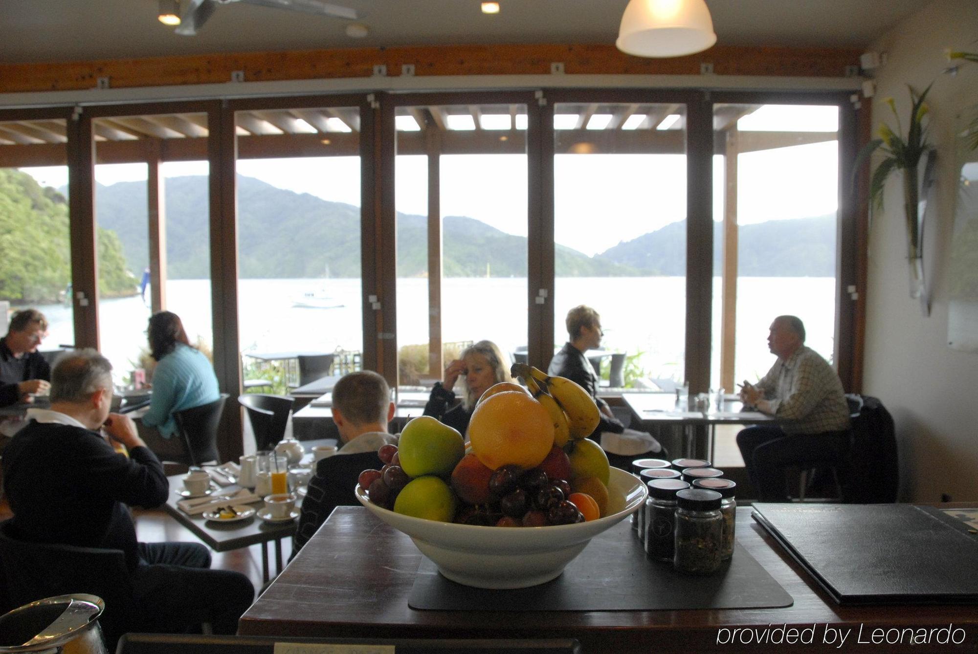 Bay Of Many Coves Otel Arthur's Bay Restoran fotoğraf